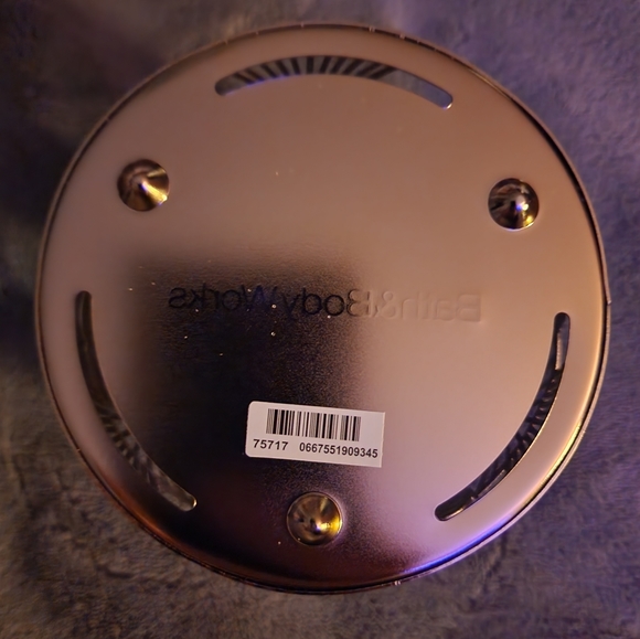 NWT BATH & BODY WORKS ⛄️ SNOWMAN 3 WICK CANDLE HOLDER - Picture 5 of 5